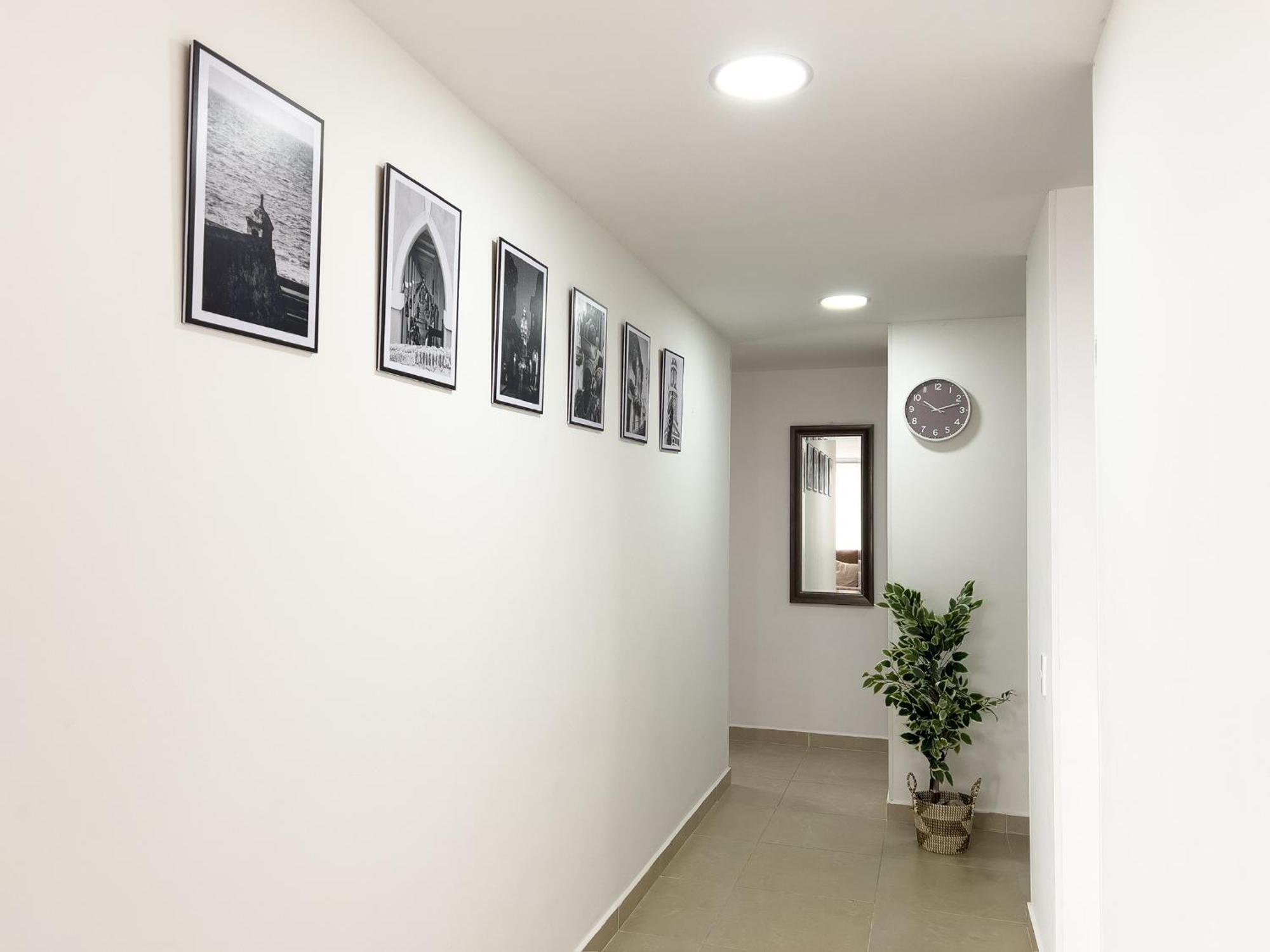 3 Cuartos 2 Balcones *