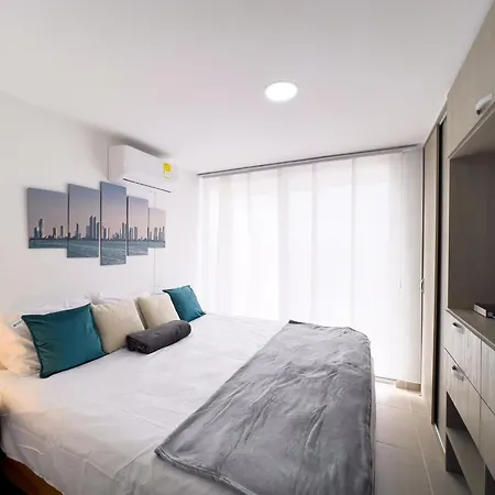 3 Cuartos 2 Balcones *