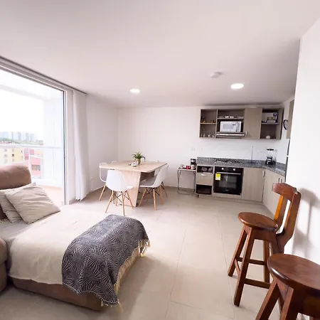 3 Cuartos 2 Balcones *